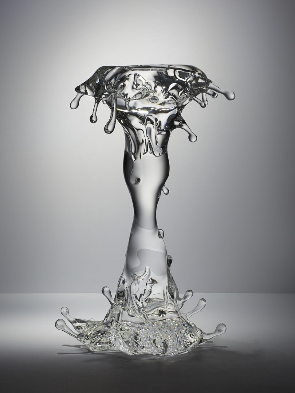 Beau Han Xu – Glassware artist